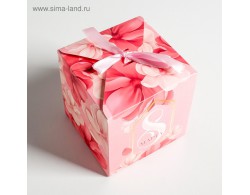 Набор в картонной коробке "8 Марта" розовая (чай зеленый 150 г.)